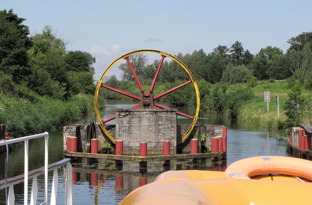 2012-07-02_10-45-01_IMG_x26844_cr.jpg -                                