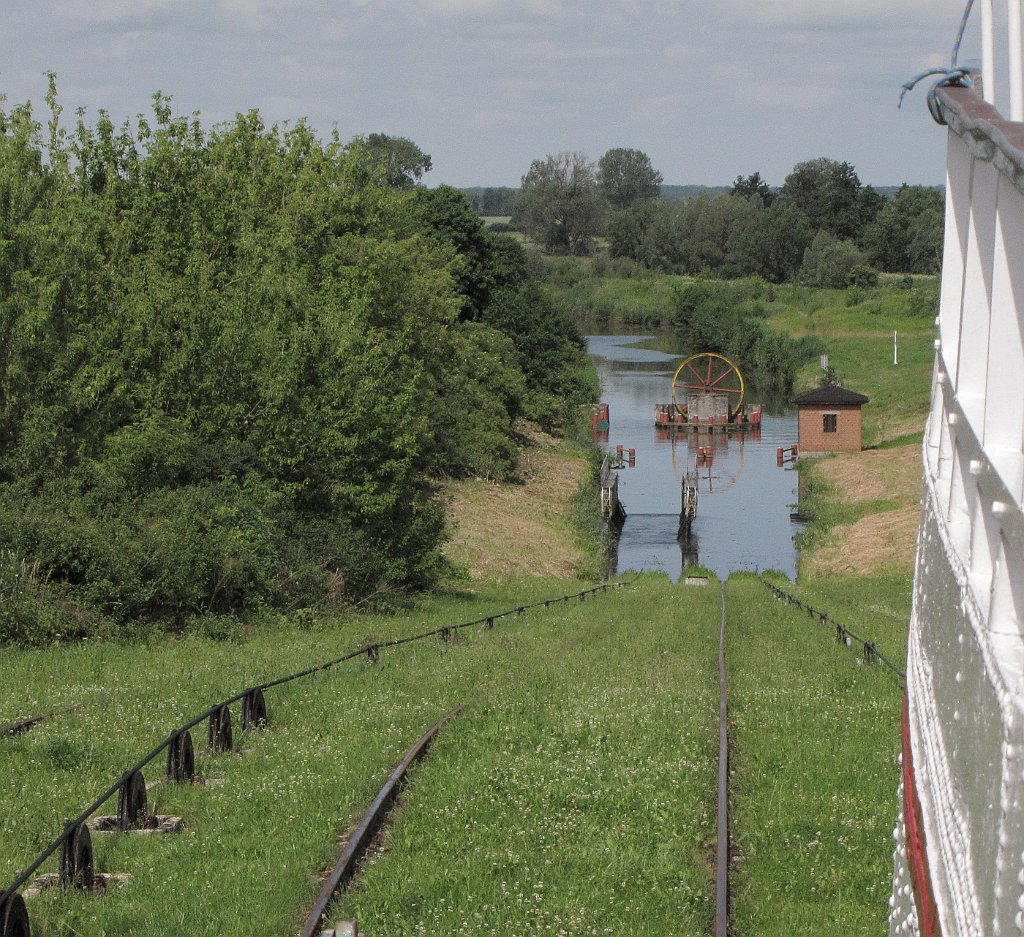 2012-07-02_10-58-03_IMG_x26880_cr.jpg -                                