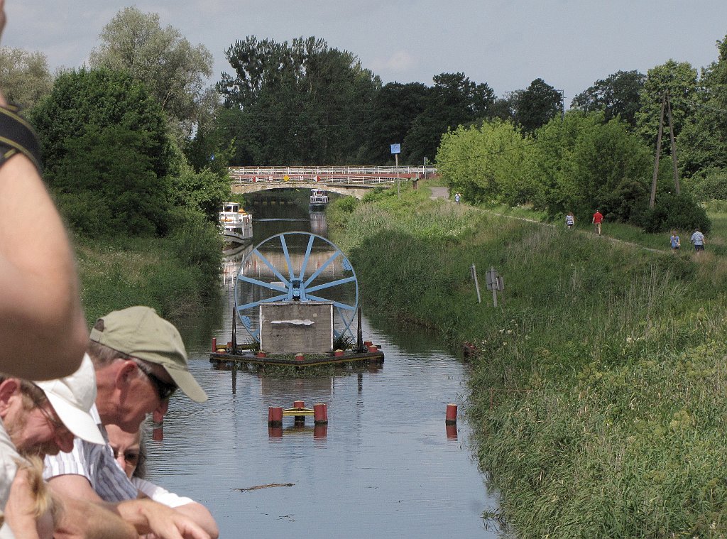 2012-07-02_11-23-27_IMG_x26945_cr.jpg -                                