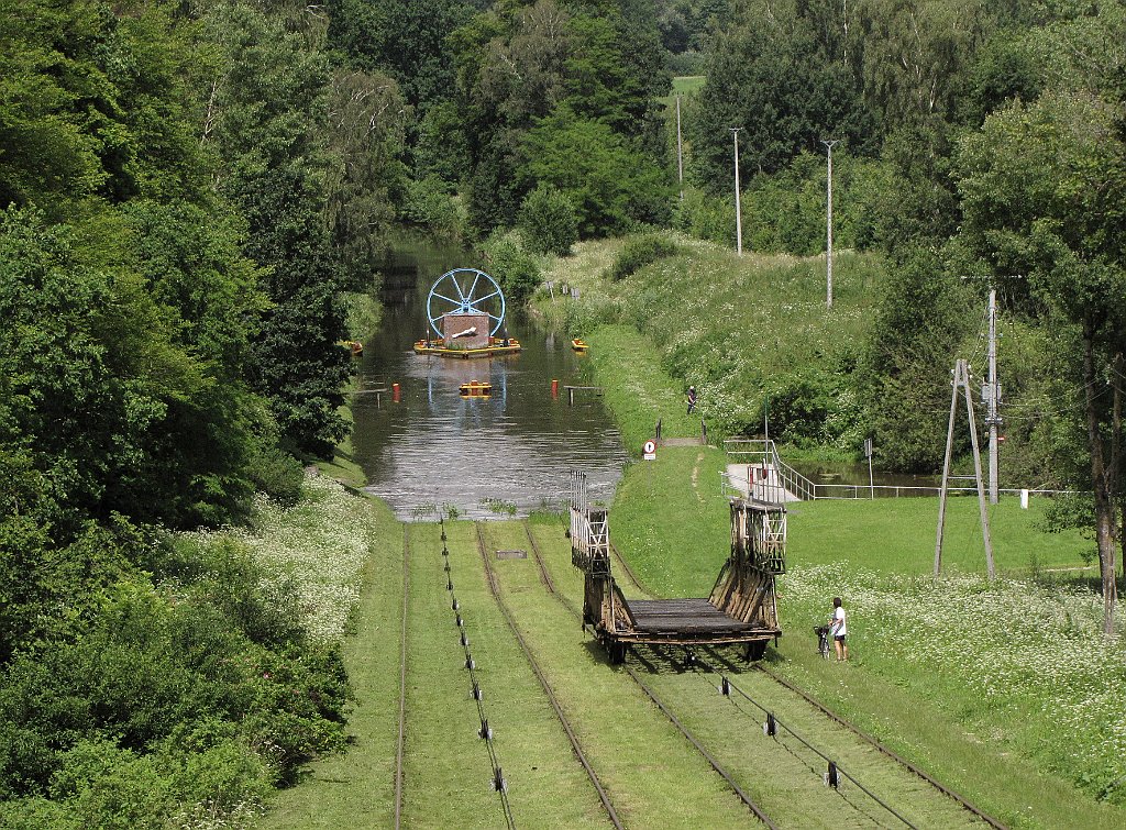 2012-07-02_13-15-23_IMG_x27025_cr.jpg -                                