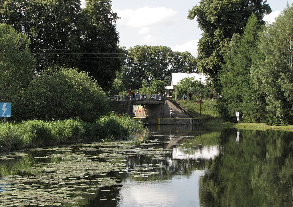 2012-07-02_16-31-15_IMG_x27118_cr.jpg -                                