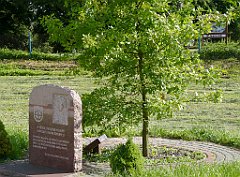 2012-07-02_16-37-26_P1060161_cr