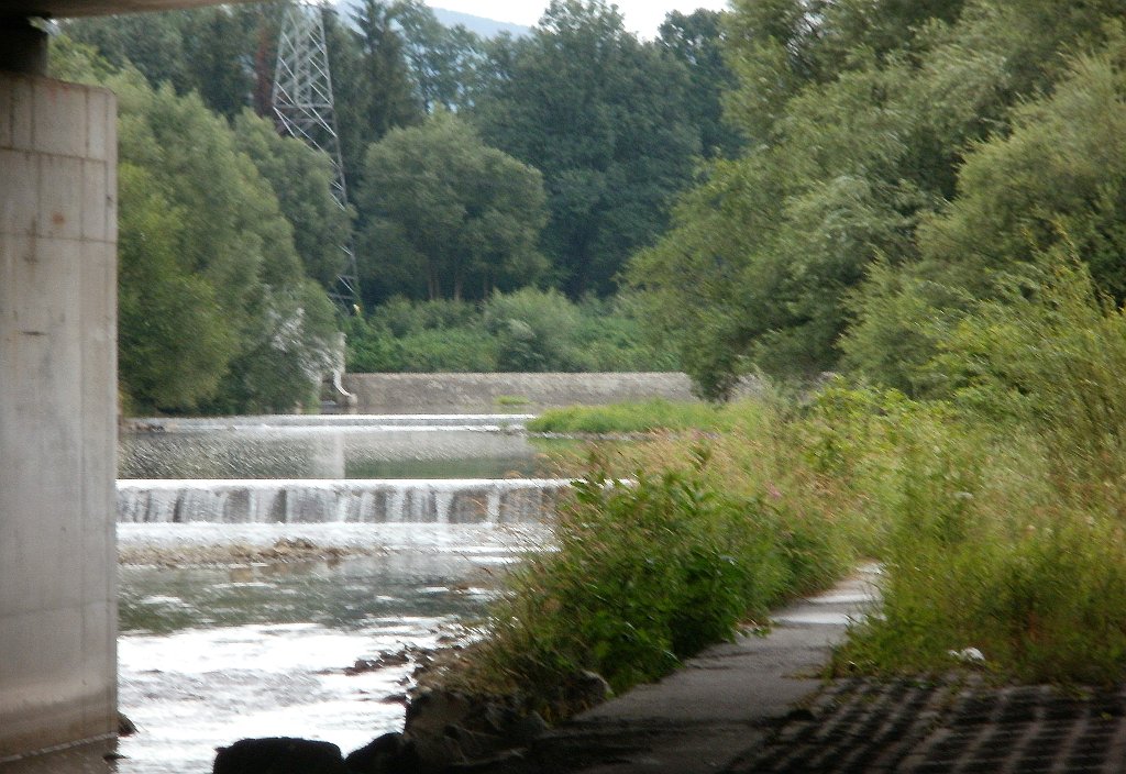 X44_P07110087_cr.jpg - OLYMPUS DIGITAL CAMERA         