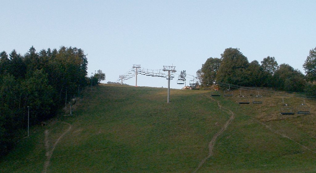 X44_P08230379_cr.jpg - OLYMPUS DIGITAL CAMERA         