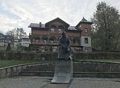 039_iP_191012_IMG_5119